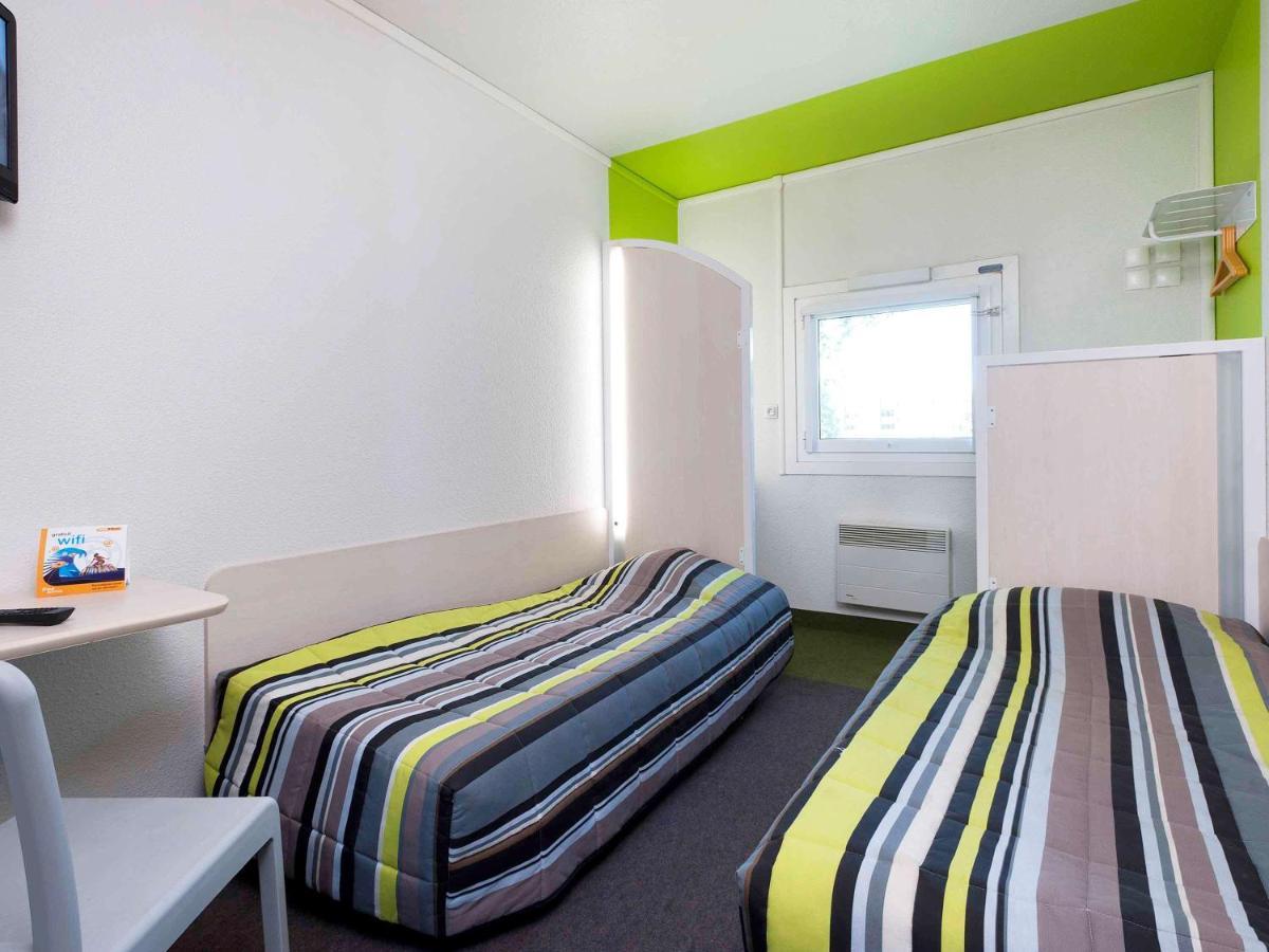 Enzo Hotel 1Er Prix Coudes Exteriör bild
